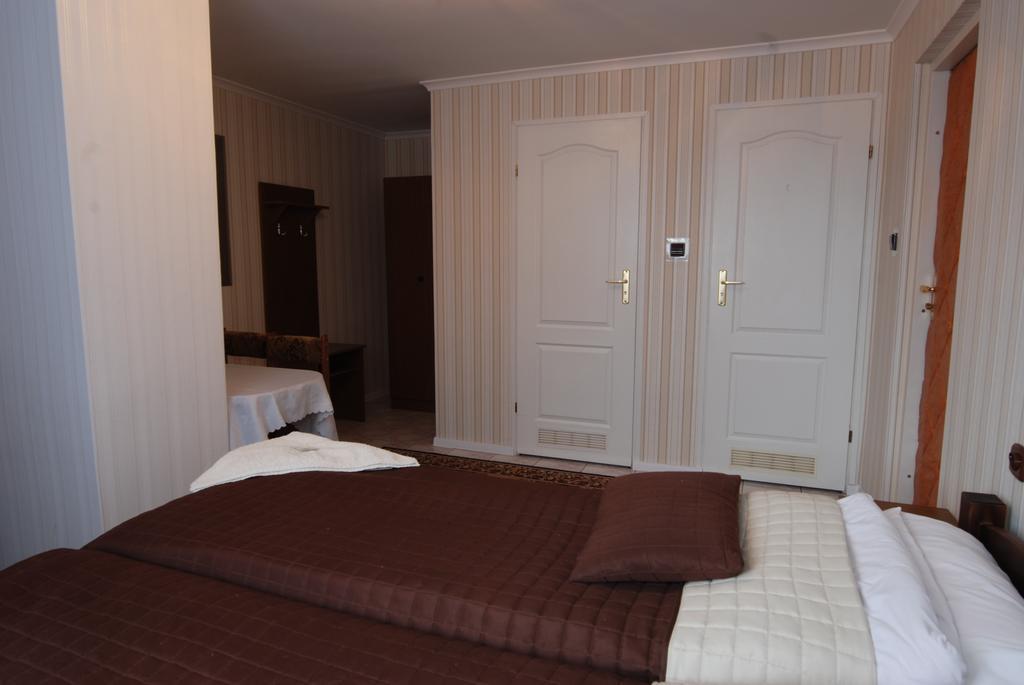 Hotel La-Musica Piaseczno  Εξωτερικό φωτογραφία