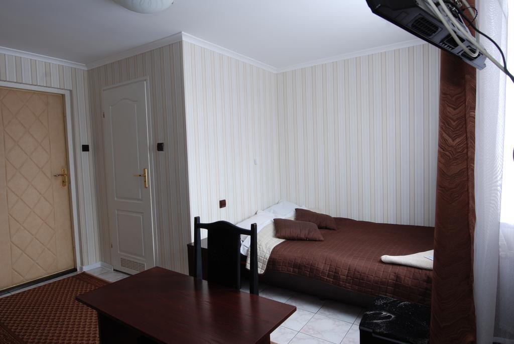 Hotel La-Musica Piaseczno  Εξωτερικό φωτογραφία