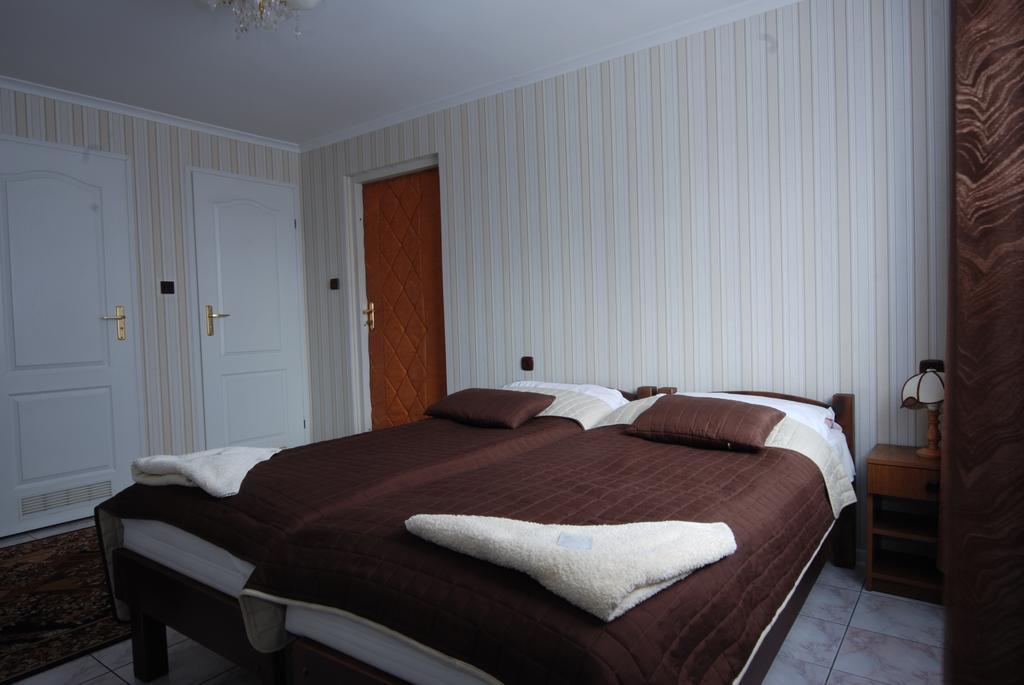 Hotel La-Musica Piaseczno  Εξωτερικό φωτογραφία