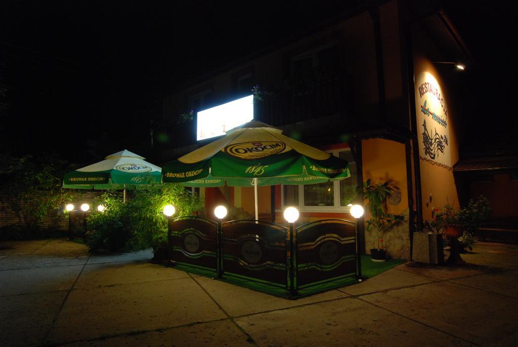 Hotel La-Musica Piaseczno  Εξωτερικό φωτογραφία